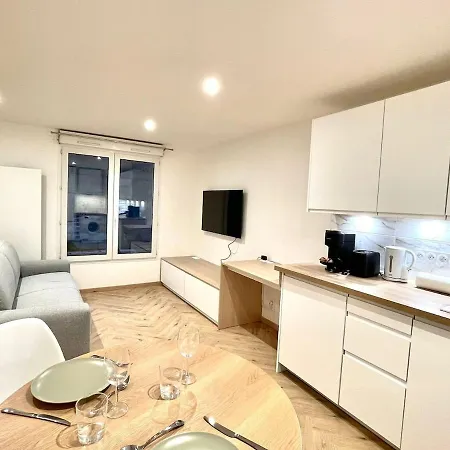 Belsuite - Parking - Hyper Centre - Ascenseur Apartment *